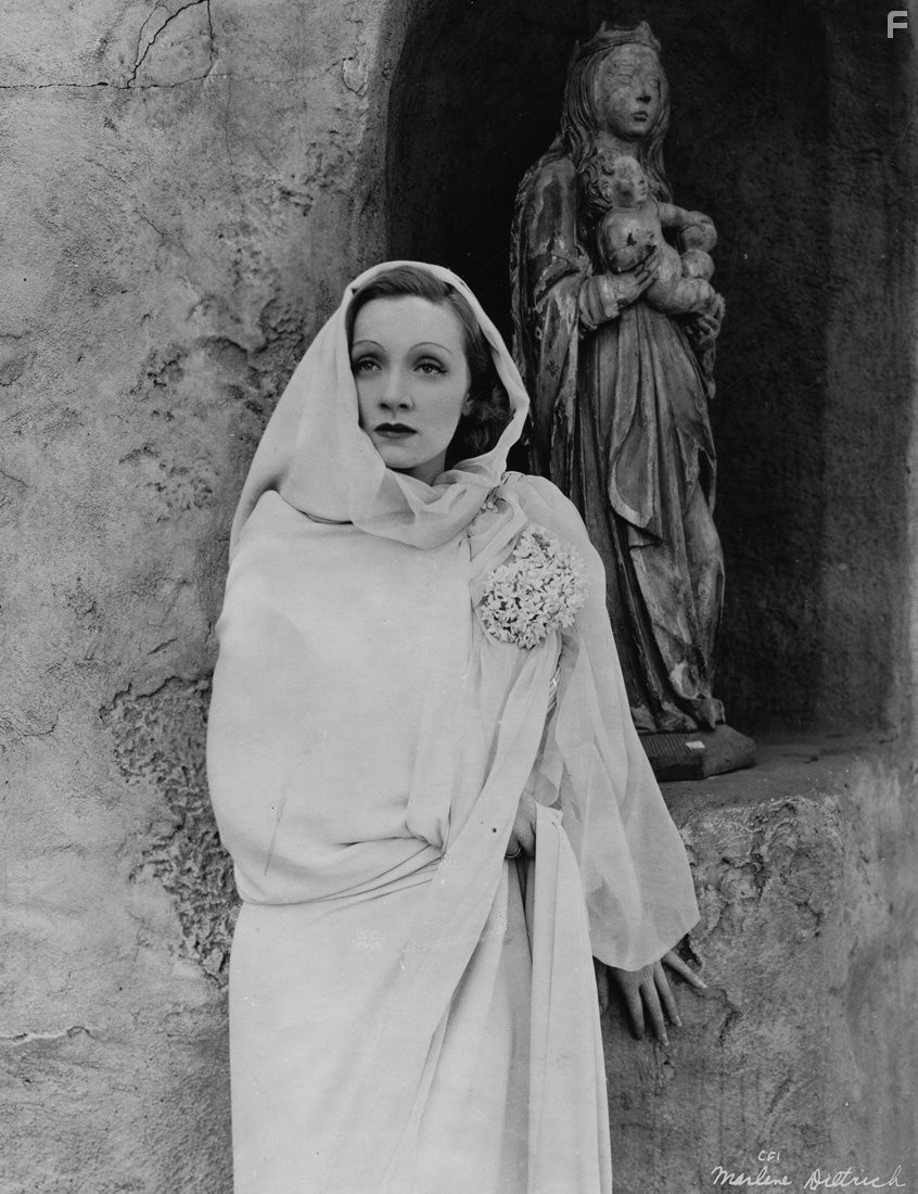 Marlene Dietrich in The Garden of Allah (1936)