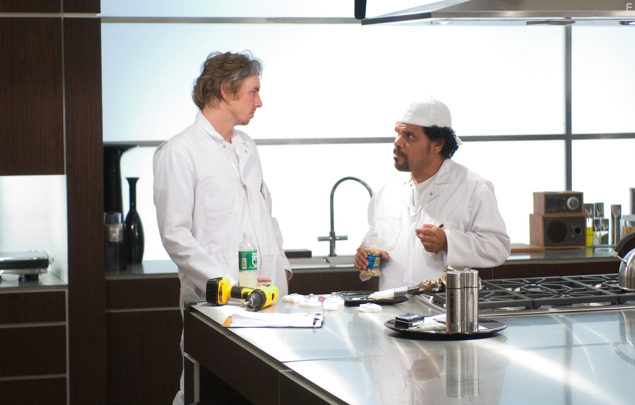 Luis Guzm?n and Dax Shepard in Так себе каникулы (2009)