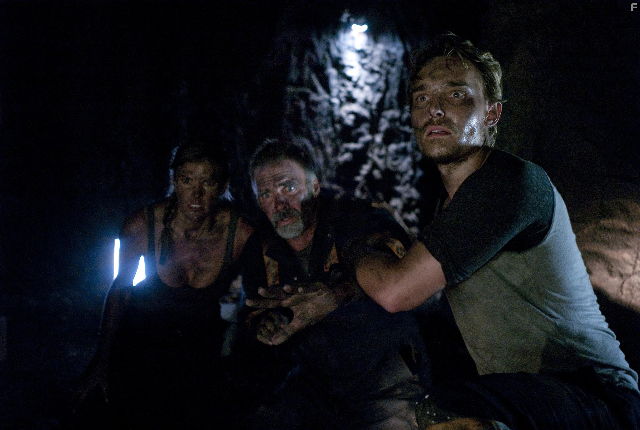 Jeff Fahey, Joey Kern, and Kelly Noonan in Под землёй (2013)