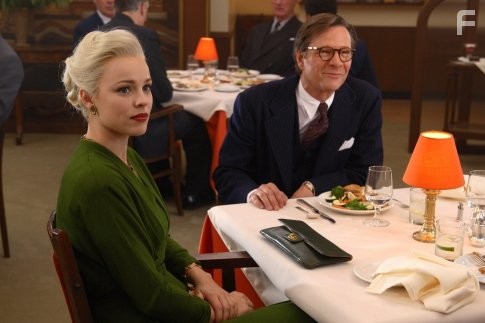 Chris Cooper and Rachel McAdams in Супружество (2007)