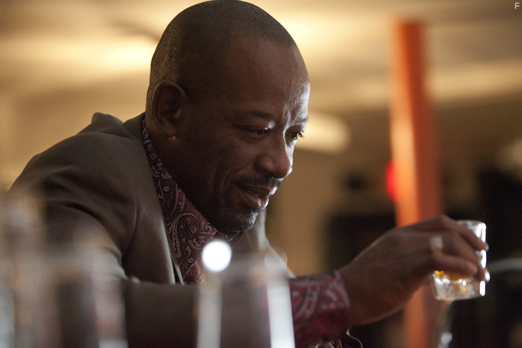 Lennie James in Низкое зимнее солнце (2013)