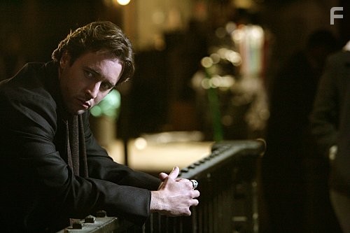 Alex O'Loughlin in Лунный свет (2007)