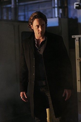 Alex O'Loughlin in Лунный свет (2007)