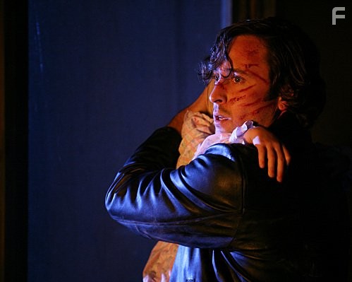 Shannyn Sossamon and Alex O'Loughlin in Лунный свет (2007)