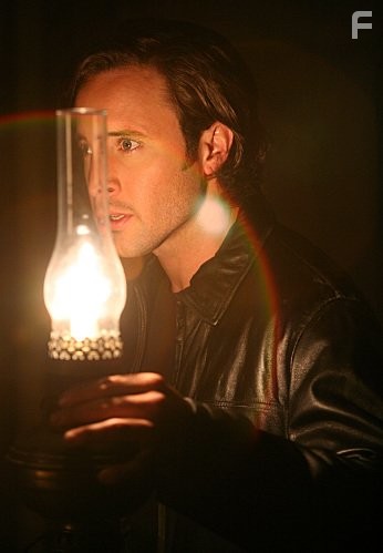 Alex O'Loughlin in Лунный свет (2007)