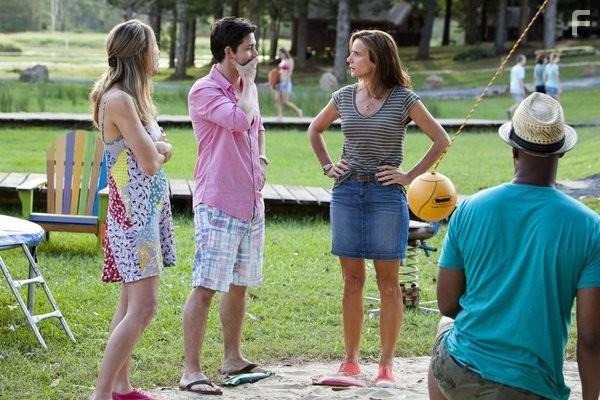 Rachel Griffiths in Лагерь (2013)