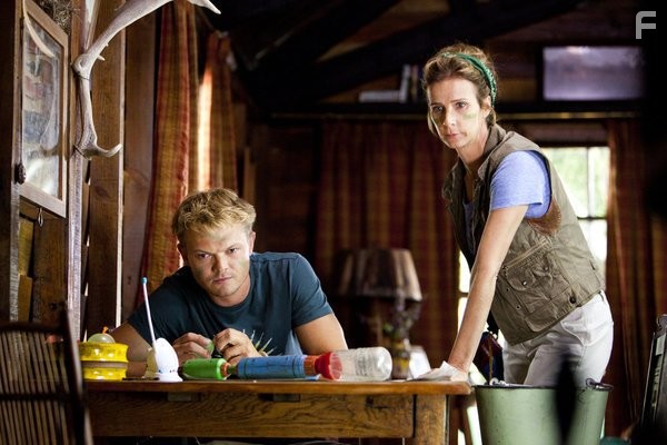 Rachel Griffiths and Nikolai Nikolaeff in Лагерь (2013)