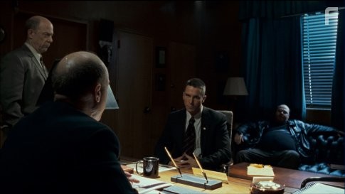 Christian Bale in Крутые времена (2005)