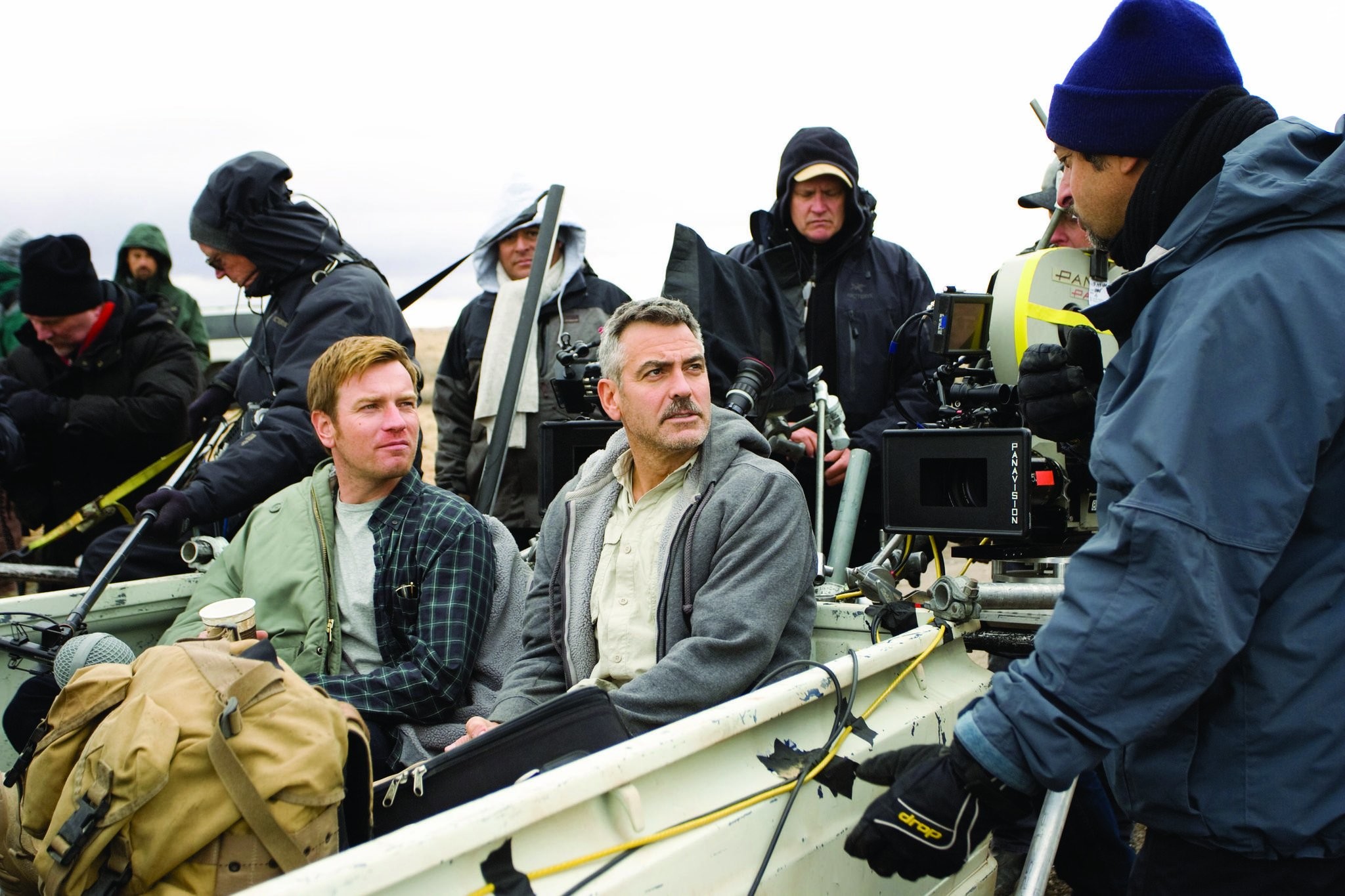 George Clooney, Ewan McGregor, and Grant Heslov in Безумный спецназ (2009)