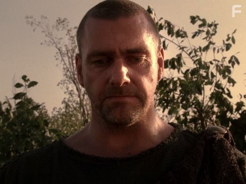 Ray Stevenson in Рим (2005)