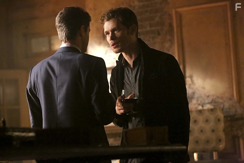 Daniel Gillies and Joseph Morgan in Древние (2013)