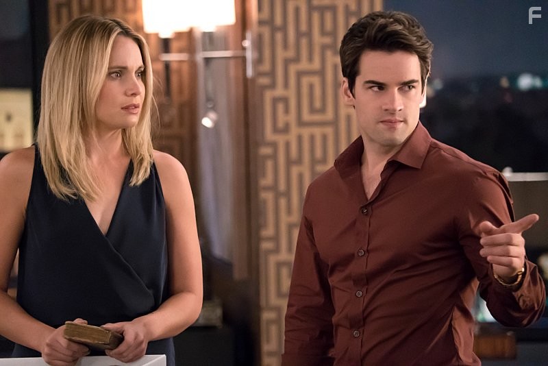 Leah Pipes and Andrew Lees in Древние (2013)