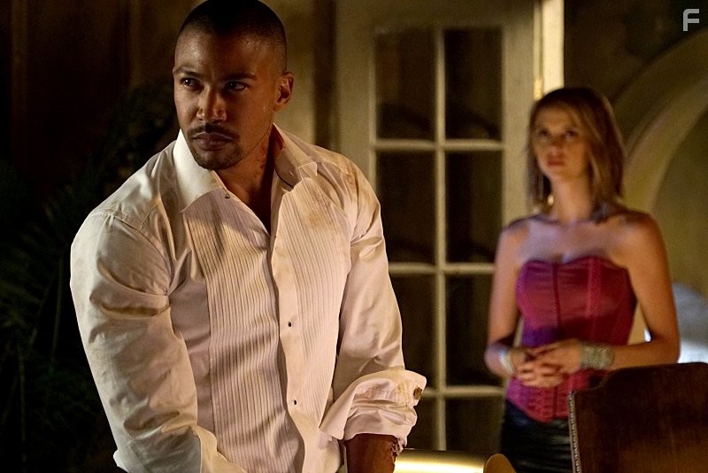 Charles Michael Davis and Riley Voelkel in Древние (2013)