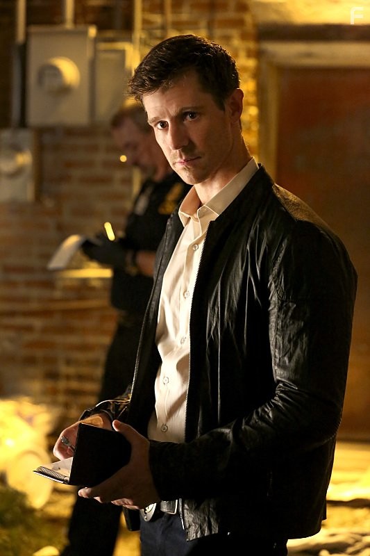 Jason Dohring in Древние (2013)