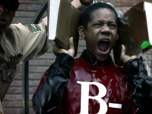 Все ненавидят Криса (2005)