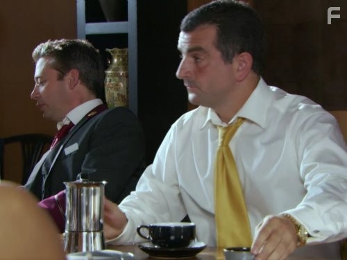 Dexter Fletcher in Отель Вавилон (2006)