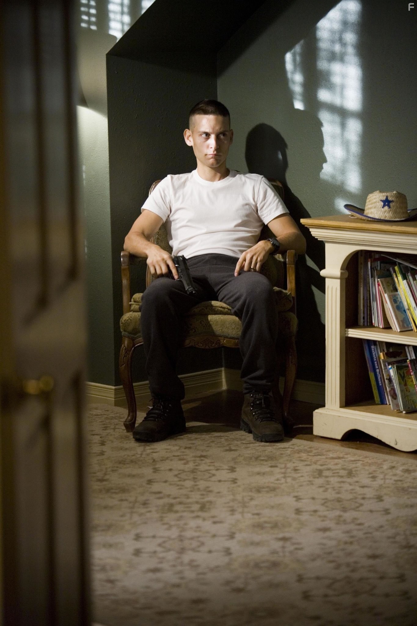 Tobey Maguire in Братья (2009)