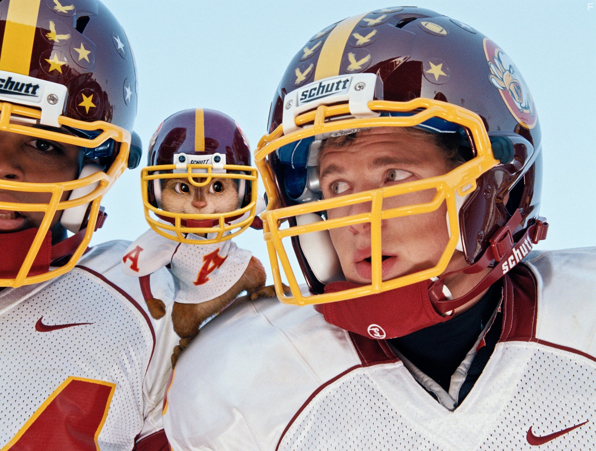 Kevin G. Schmidt and Chris Warren in Элвин и бурундуки 2 (2009)