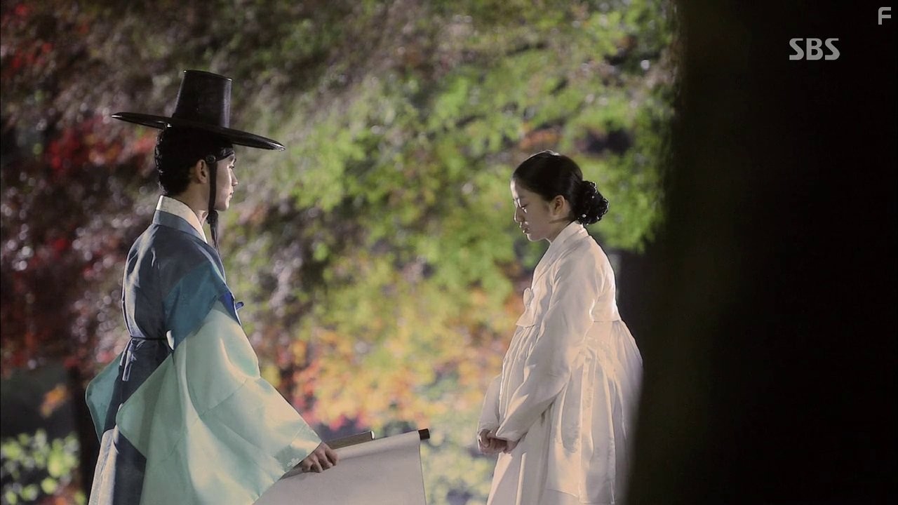 Soo-Hyun Kim and Kim Hyun-Soo in Человек со звезды (2013)