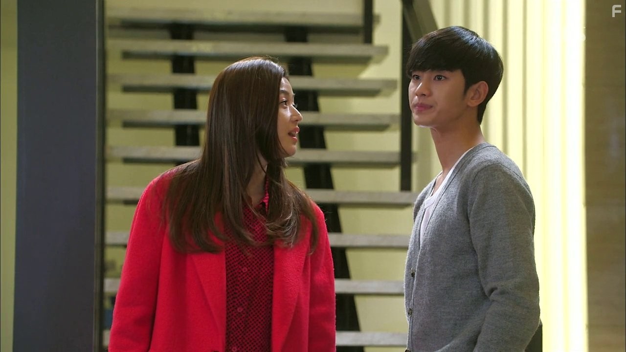 Ji-hyun Jun and Soo-Hyun Kim in Человек со звезды (2013)