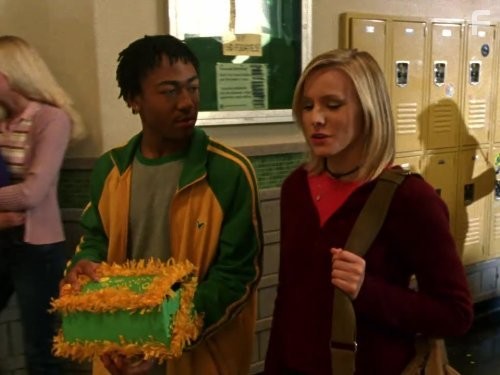 Kristen Bell and Percy Daggs III in Вероника Марс (2004)