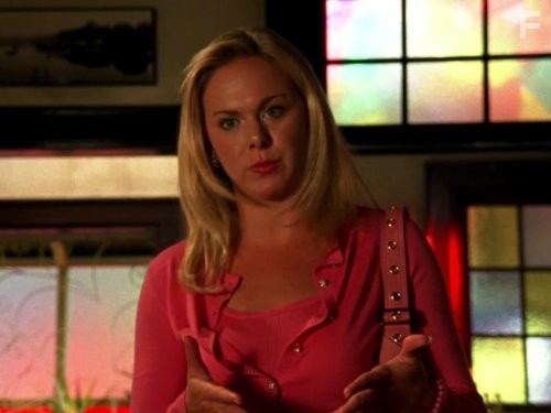 Laura Bell Bundy in Вероника Марс (2004)