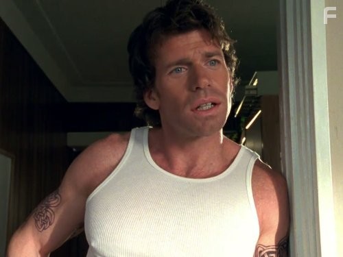 Taylor Sheridan in Вероника Марс (2004)