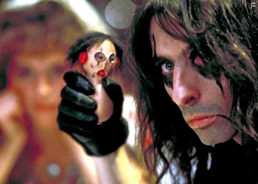 Alice Cooper and Kaki Hunter in Roadie (1980)