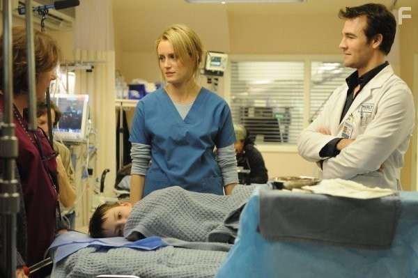 James Van Der Beek and Taylor Schilling in Милосердие (2009)