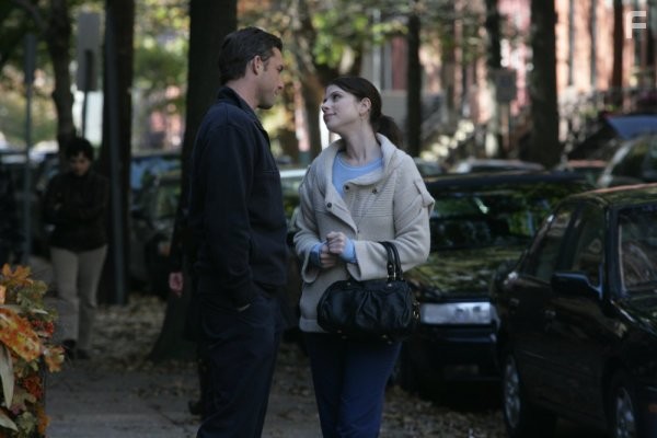 Michelle Trachtenberg and James Tupper in Милосердие (2009)