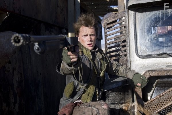 Anton Yelchin in Терминатор: Да придёт спаситель (2009)