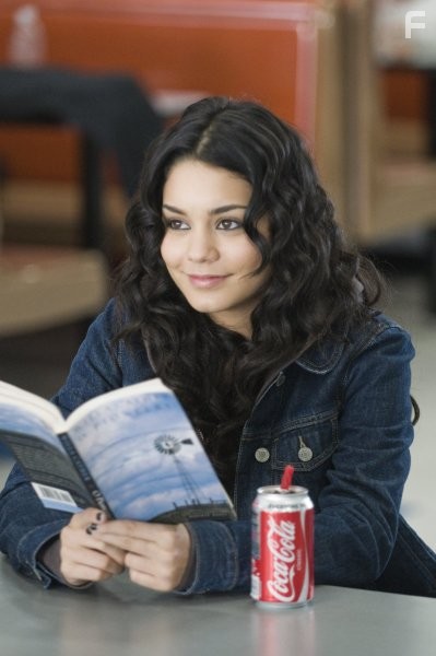 Vanessa Hudgens in Бэндслэм (2009)