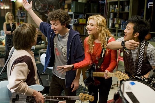 Gaelan Connell, Aly Michalka, Charlie Saxton, and Tim Jo in Бэндслэм (2009)