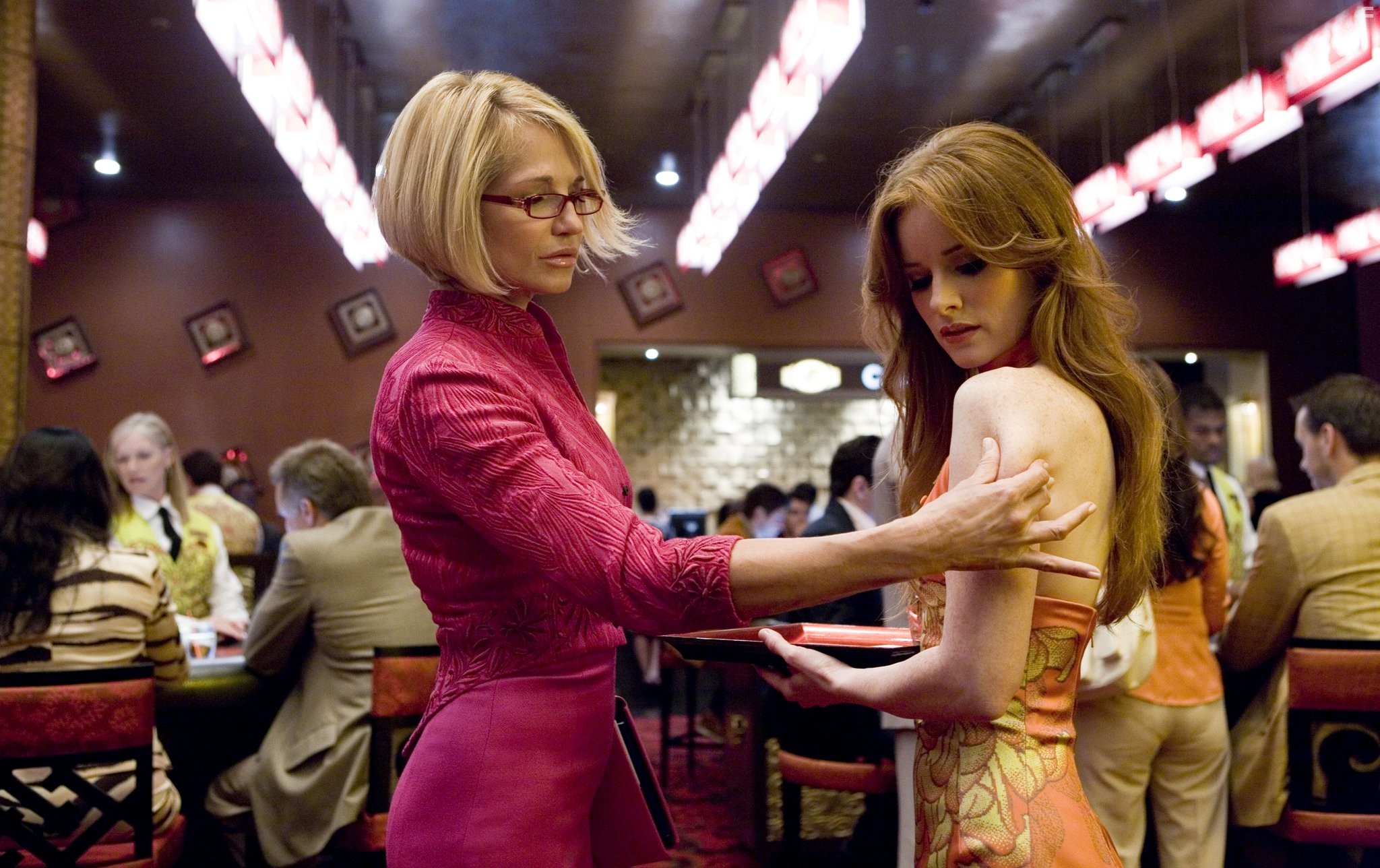 Ellen Barkin in Тринадцать друзей Оушена (2007)