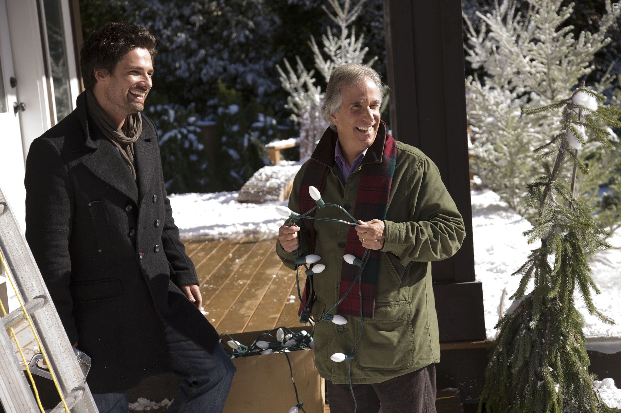 Henry Winkler and Warren Christie in Лучшее время года (2008)