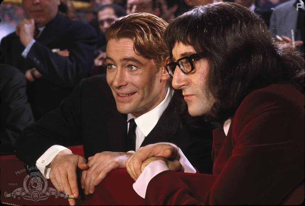 Peter O'Toole and Peter Sellers in Чтo нового, кошечка? (1965)