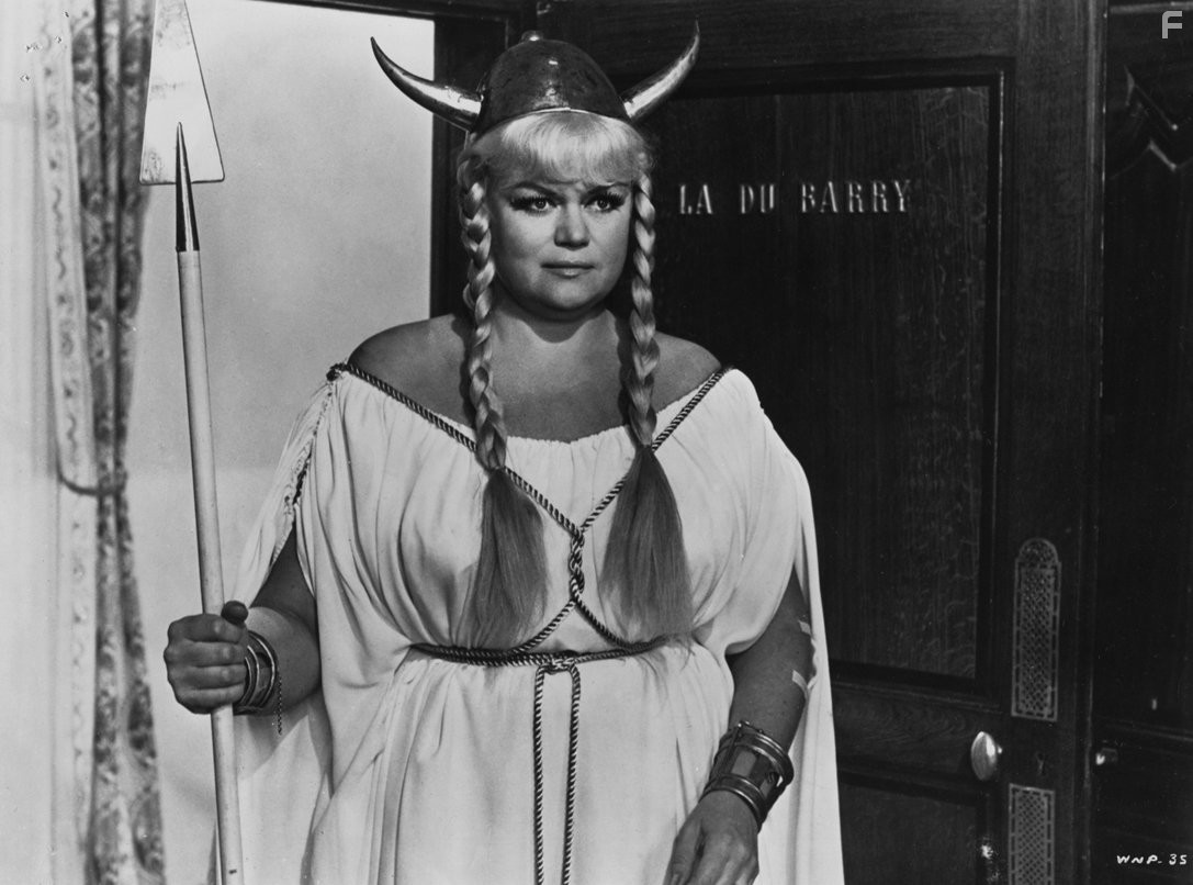 Eddra Gale in Чтo нового, кошечка? (1965)