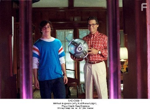 Kurt Russell and Michael Angarano in Высший пилотаж (2005)