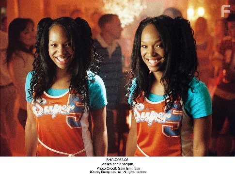 Malika and Khadijah in Высший пилотаж (2005)