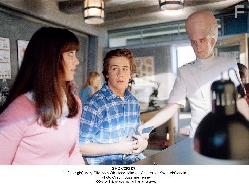 Michael Angarano, Kevin McDonald, and Mary Elizabeth Winstead in Высший пилотаж (2005)