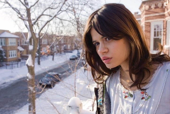 Melonie Diaz in С праздниками ничто не сравнится (2008)