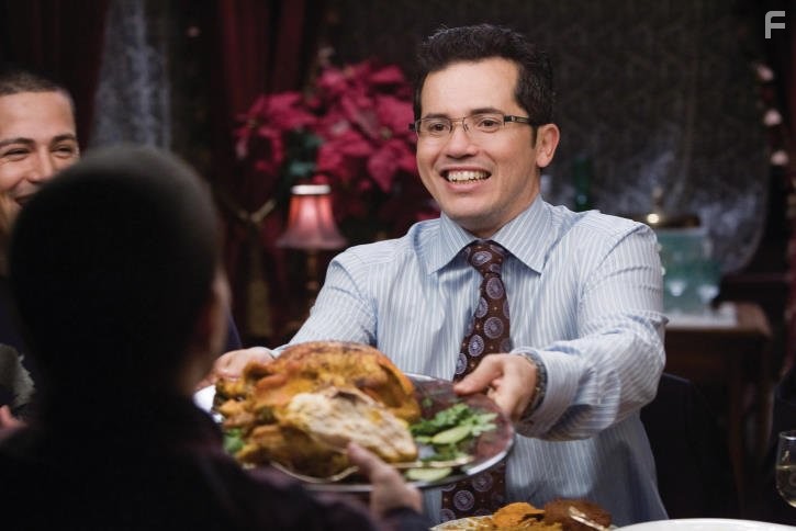 John Leguizamo in С праздниками ничто не сравнится (2008)