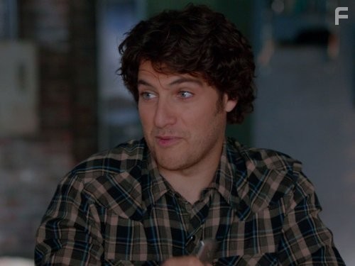 Adam Pally in Счастливый конец (2011)