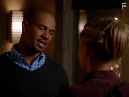 Damon Wayans Jr. in Счастливый конец (2011)