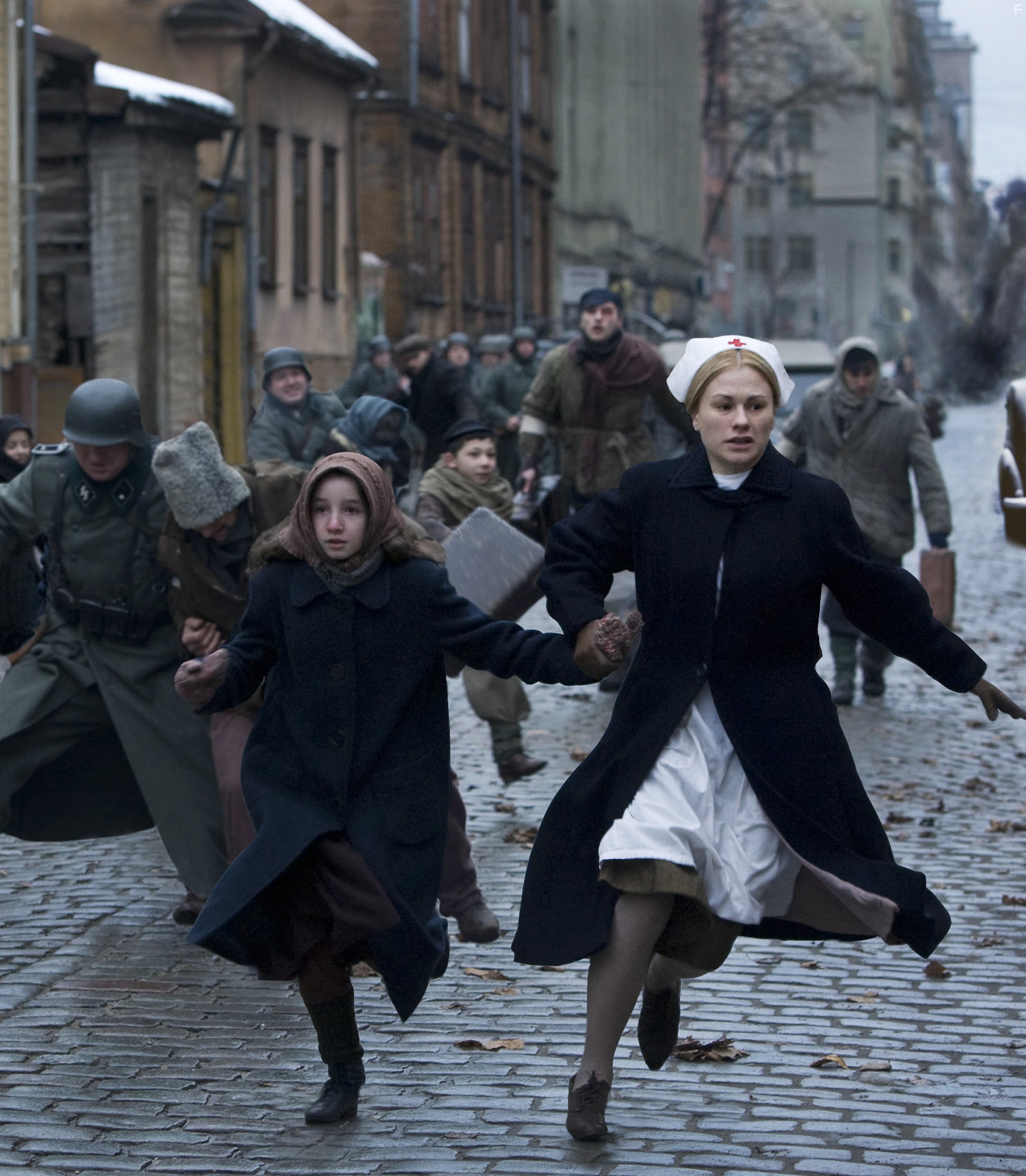 Anna Paquin in Храброе сердце Ирены Сендлер (2009)