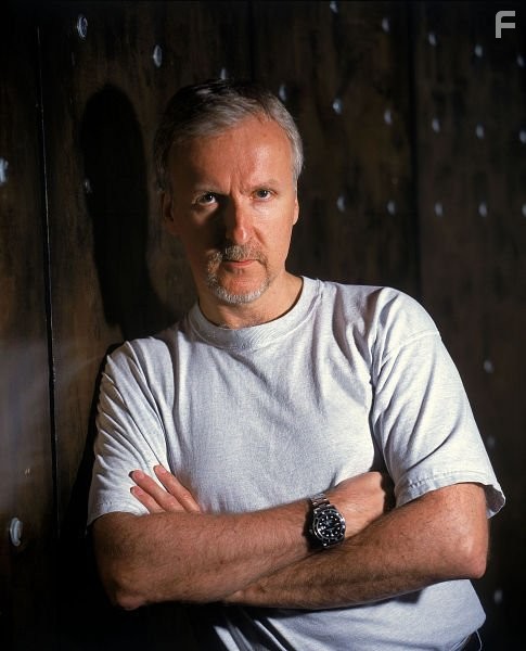 James Cameron in Темный ангел (2000)