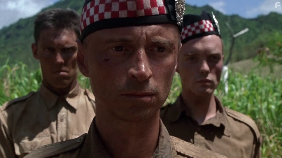 Robert Carlyle in Последняя война (2001)