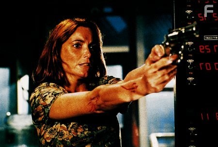 Karen Allen in Призрак в машине (1993)