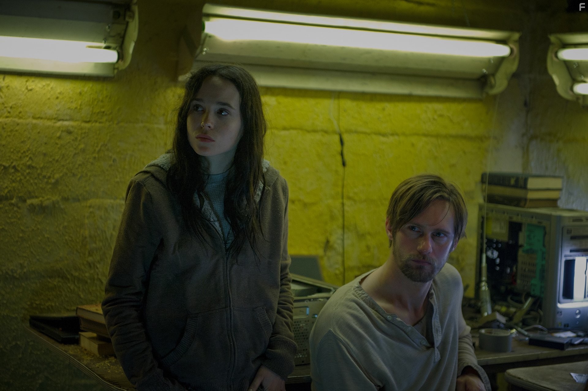 Alexander Skarsg?rd and Ellen Page in Группировка 'Восток' (2013)