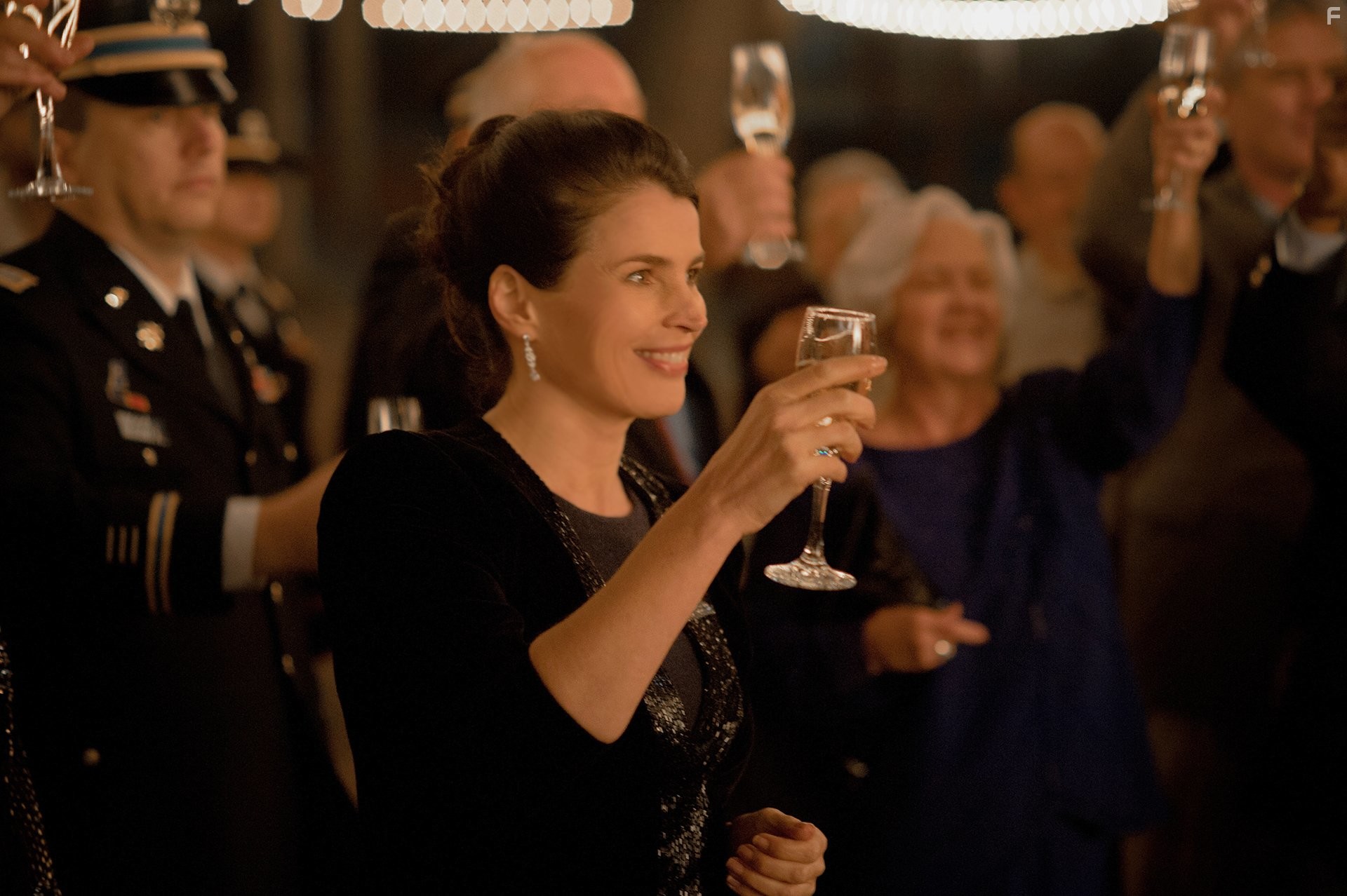 Julia Ormond in Группировка 'Восток' (2013)